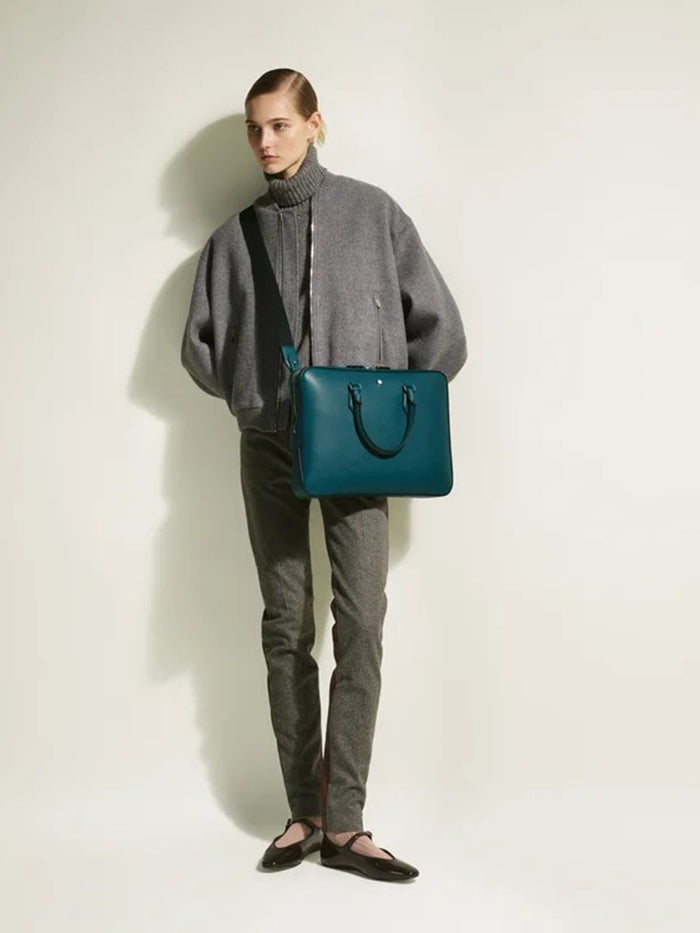 SARTORIAL THIN DOCUMENT CASE