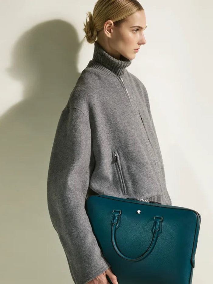 SARTORIAL THIN DOCUMENT CASE