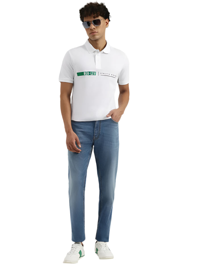 MEN&#39;S RELAXED POLO NECK GRAPHIC PRINT T-SHIRT