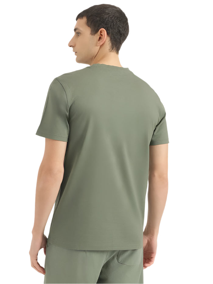 MEN'S RELAXED FIT ROUND NECK SOLID T-SHIRT