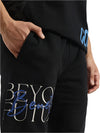 MEN&#39;S TYPOGRAPHY REGULAR SHORTS