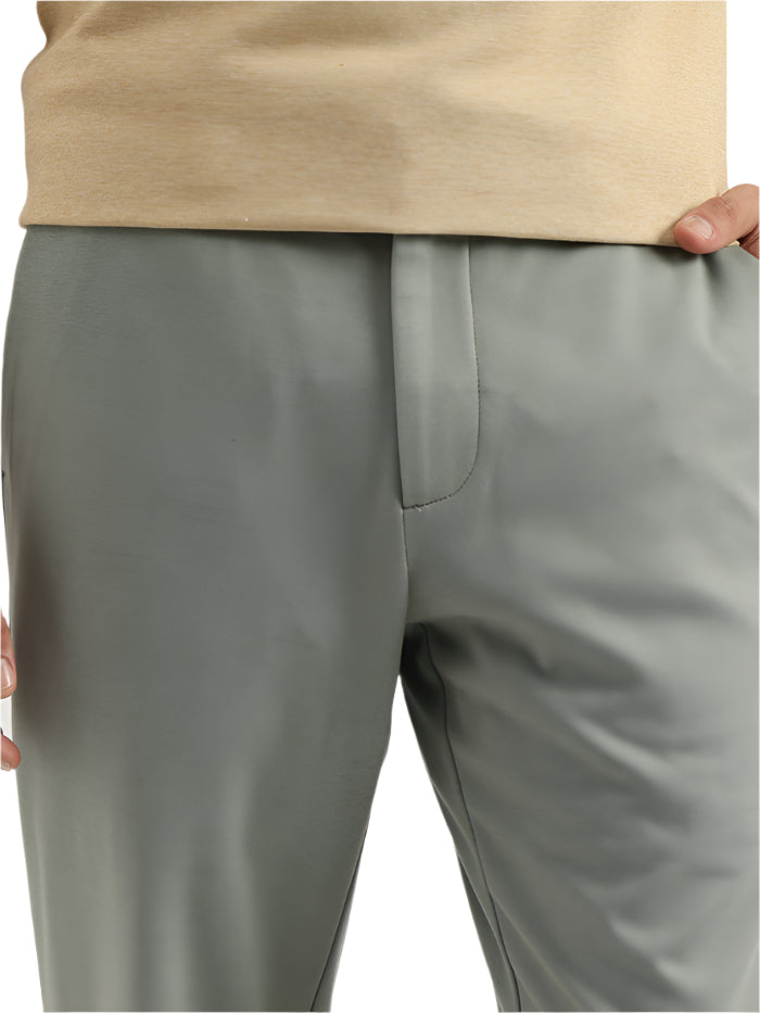 MEN&#39;S SOLID RELAXED TROUSER