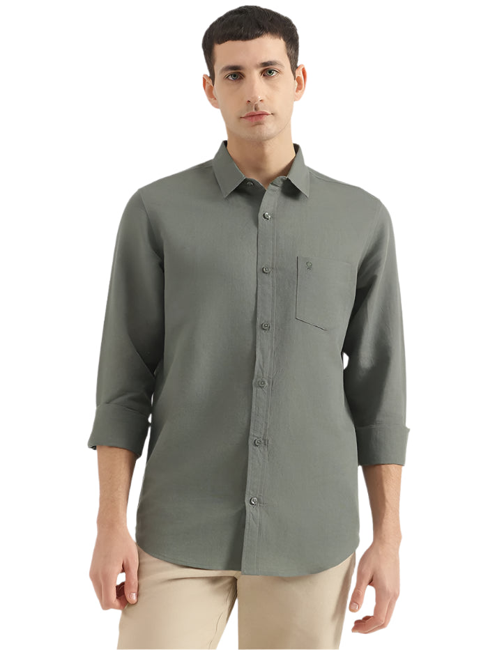 MEN'S REGULAR FIT SPREAD COLLAR SOLID SHIRT