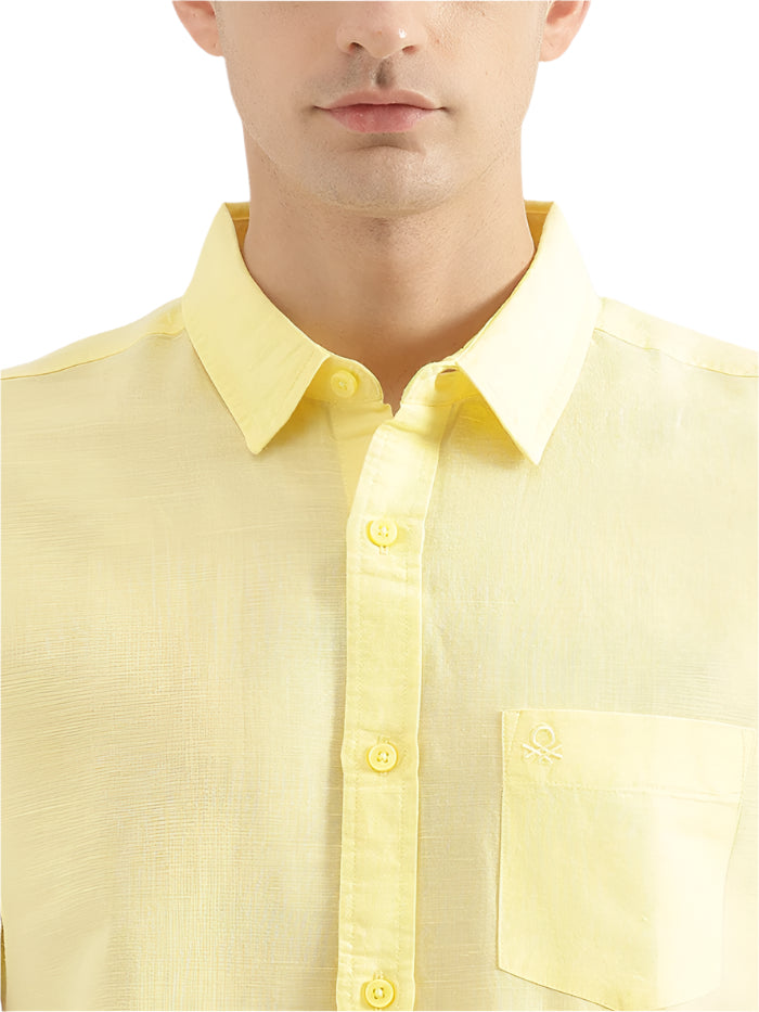 MEN&#39;S REGULAR FIT SPREAD COLLAR SOLID SHIRT