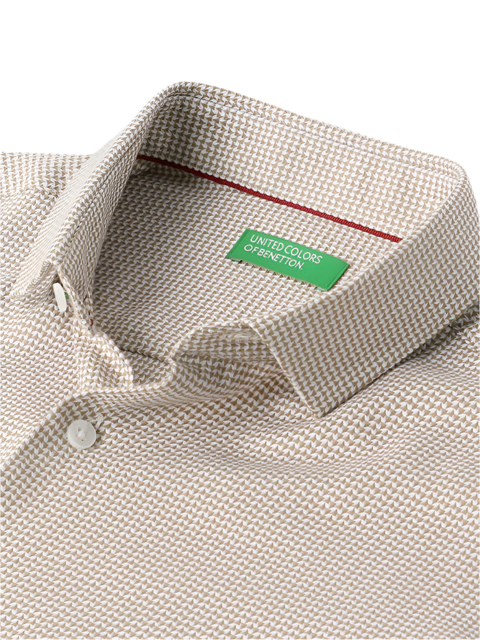 MEN&#39;S REGULAR SEMI-CUTAWAY PRINTED SHIRT