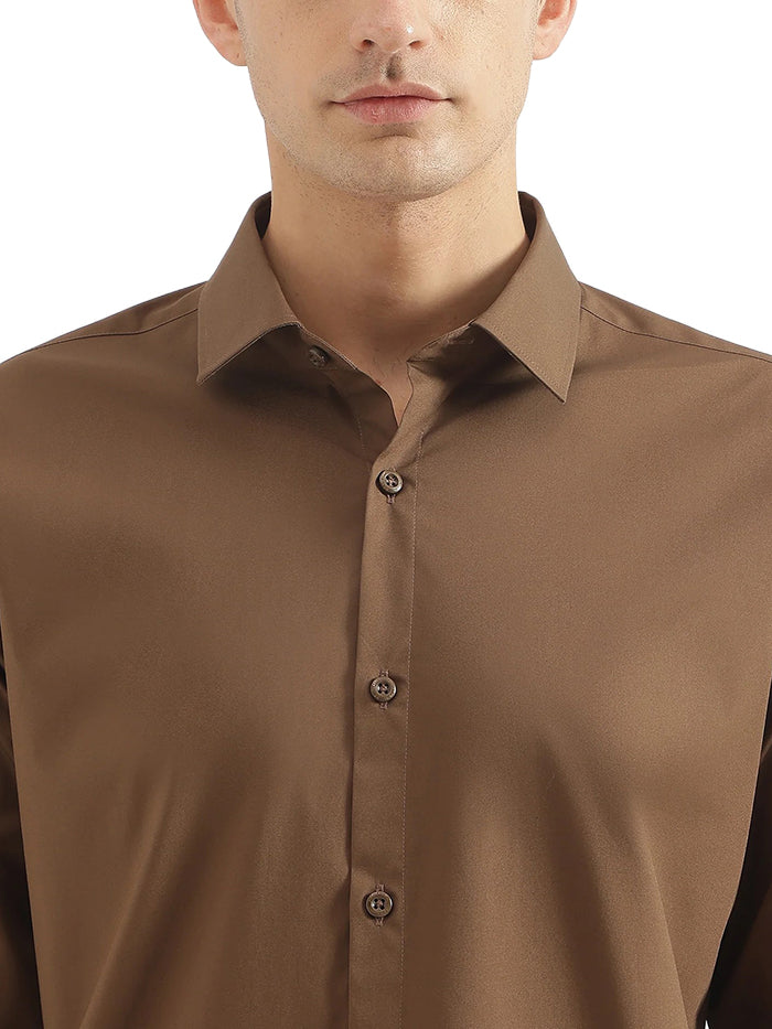 MEN&#39;S SLIM FIT SPREAD COLLAR SOLID SHIRT