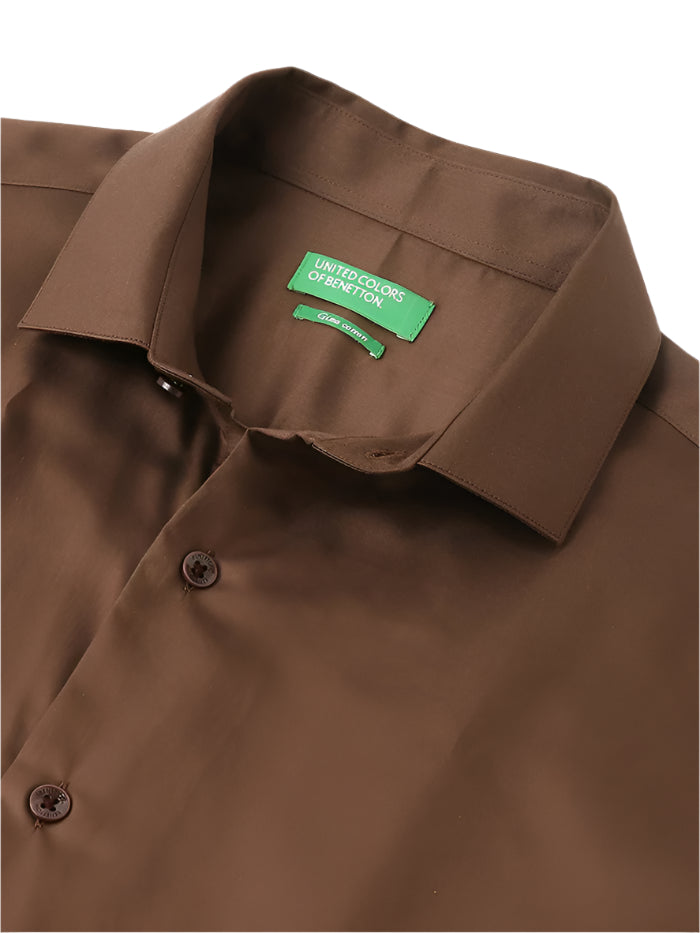 MEN&#39;S SLIM FIT CUT AWAY COLLAR SOLID SHIRT