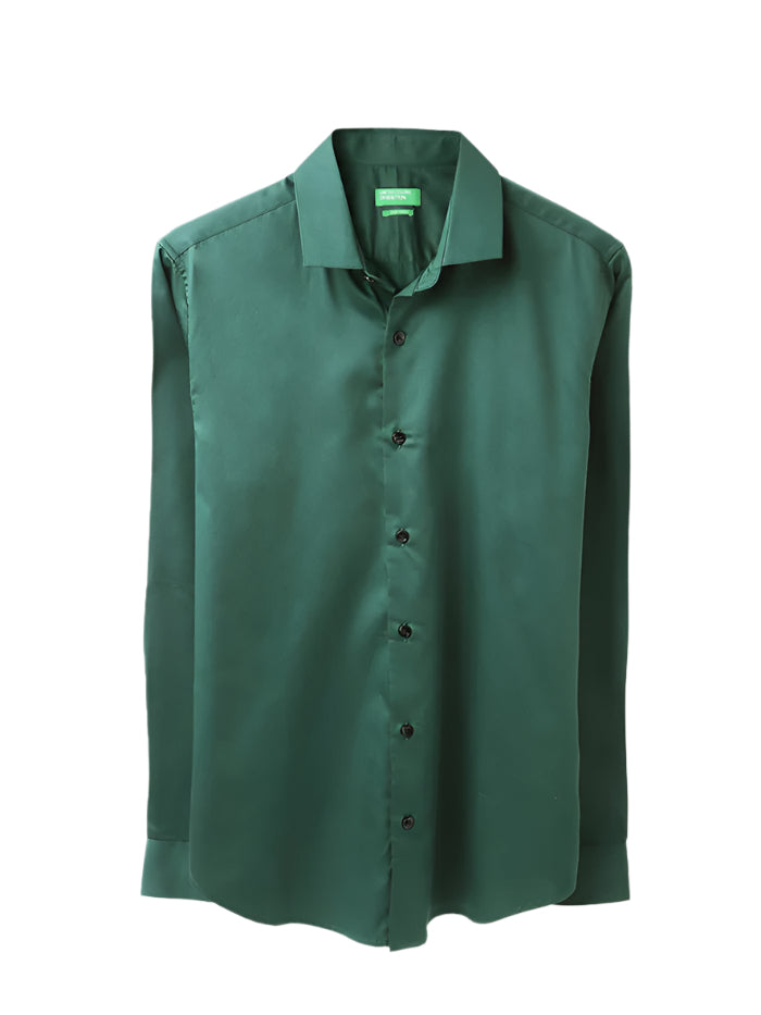 MEN&#39;S SLIM FIT CUT AWAY COLLAR SOLID SHIRT