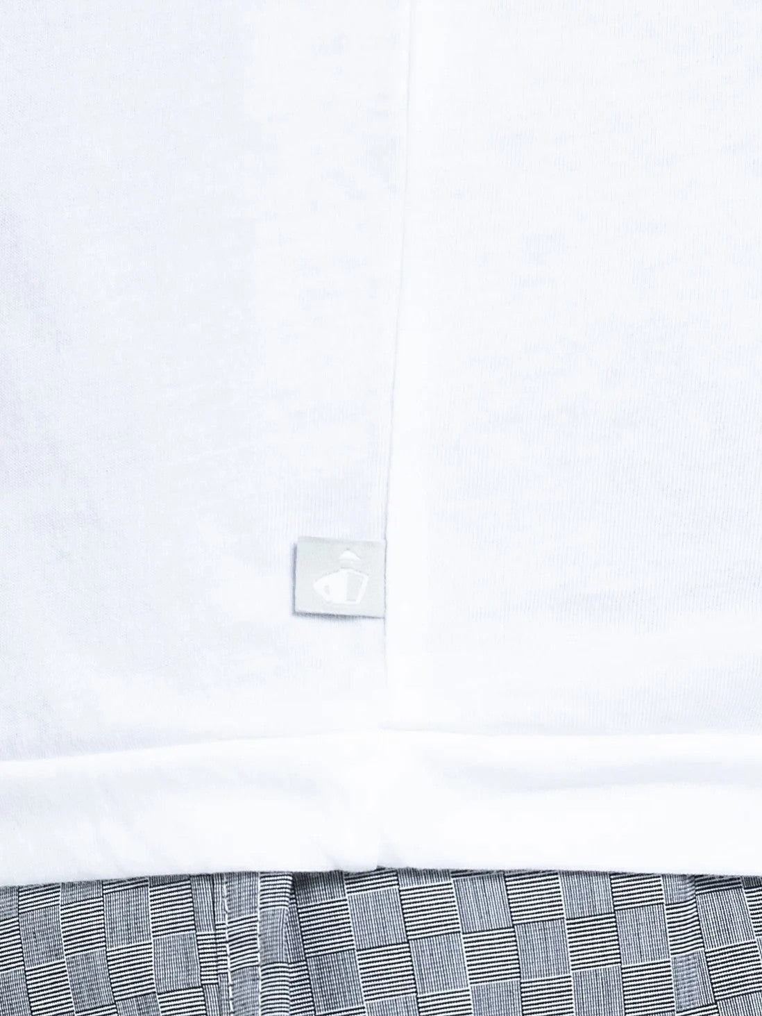 Men&#39;s White Basic Undershirt