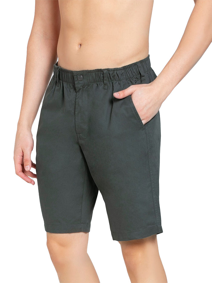 Men's Woven Fabric Straight Fit Solid Shorts