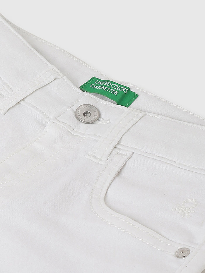 BOYS SOLID REGULAR FIT SHORTS