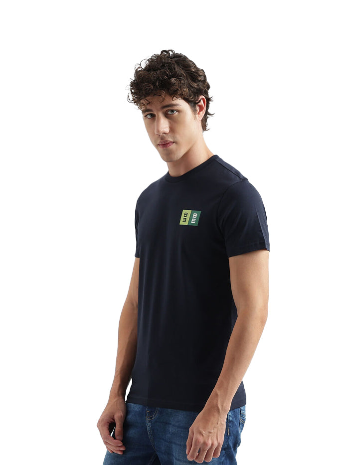 REGULAR FIT ROUND NECK SOLID PATTERN T-SHIRT