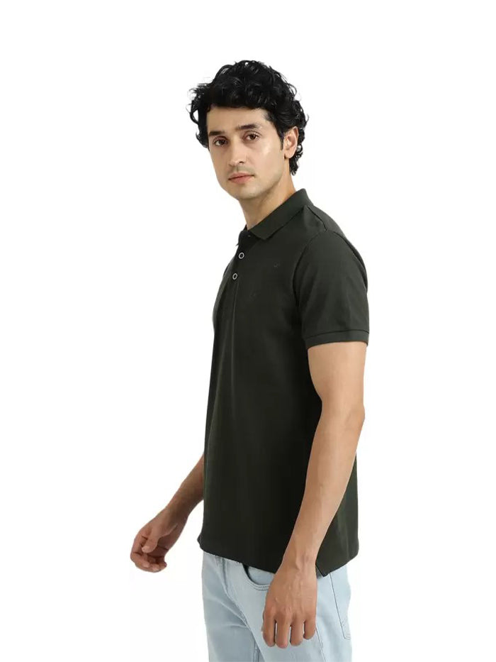 Men Solid Polo Neck Green T-Shirt