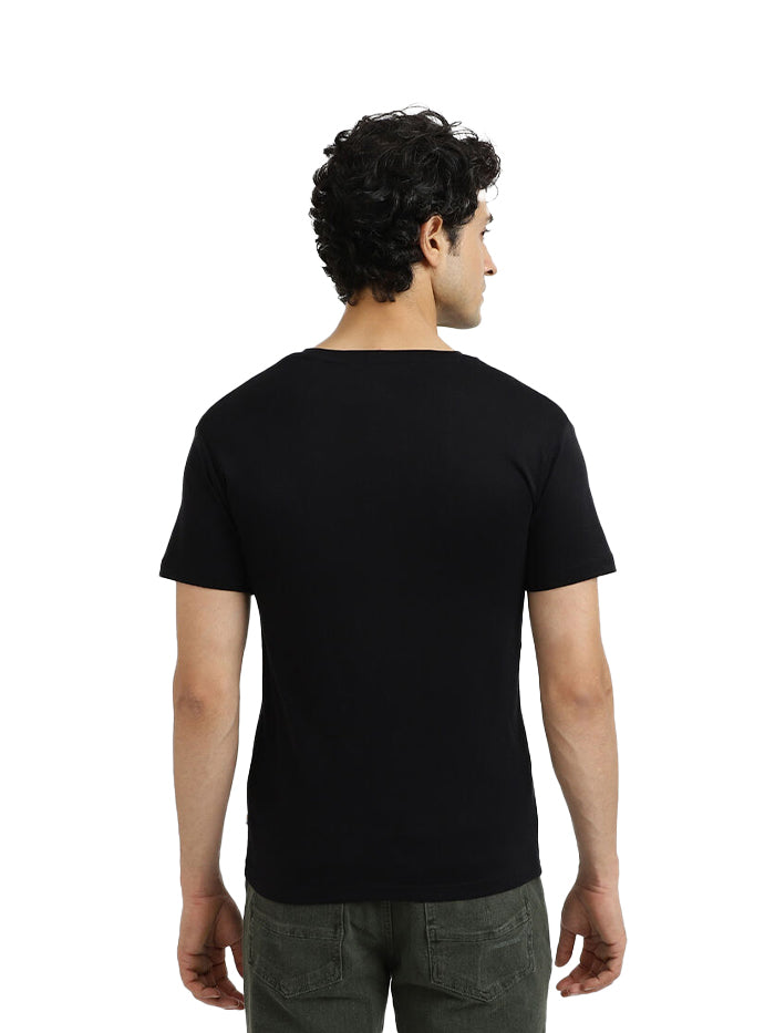 UNITED COLORS OF BENETTON BLACK V-NECK T-SHIRT