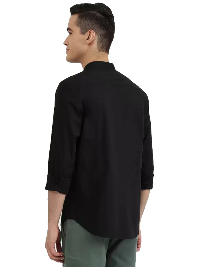 Men Slim Fit Solid Casual Shirt
