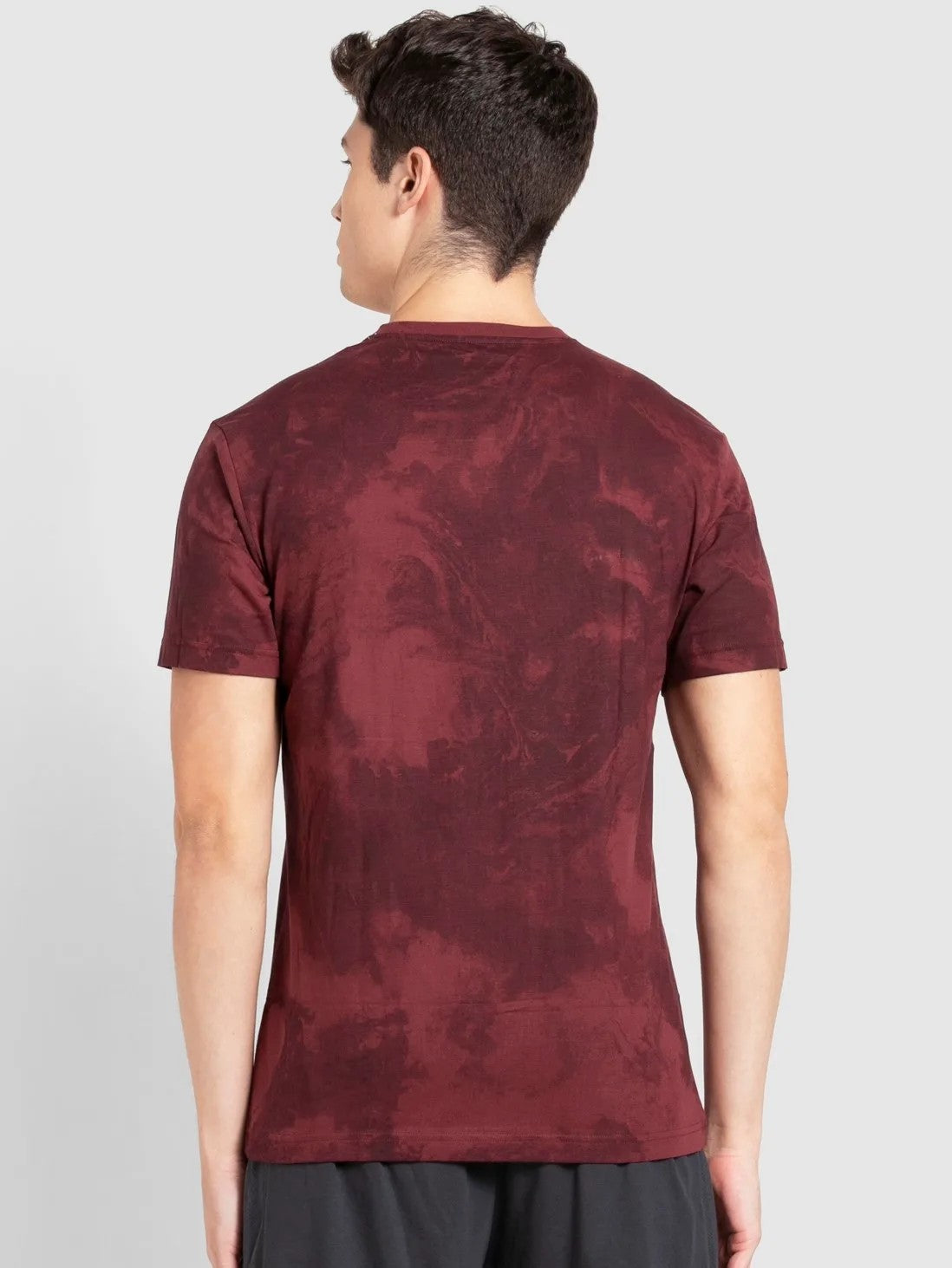 Burgundy t 2025 shirt mens